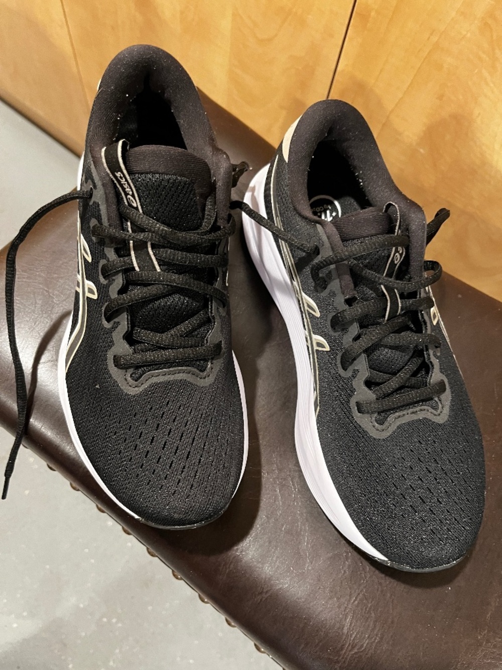 ASCIS (Gel-Excite 11) BLACK GREY Women US Size 8.5/Euro 40/UK 6.5